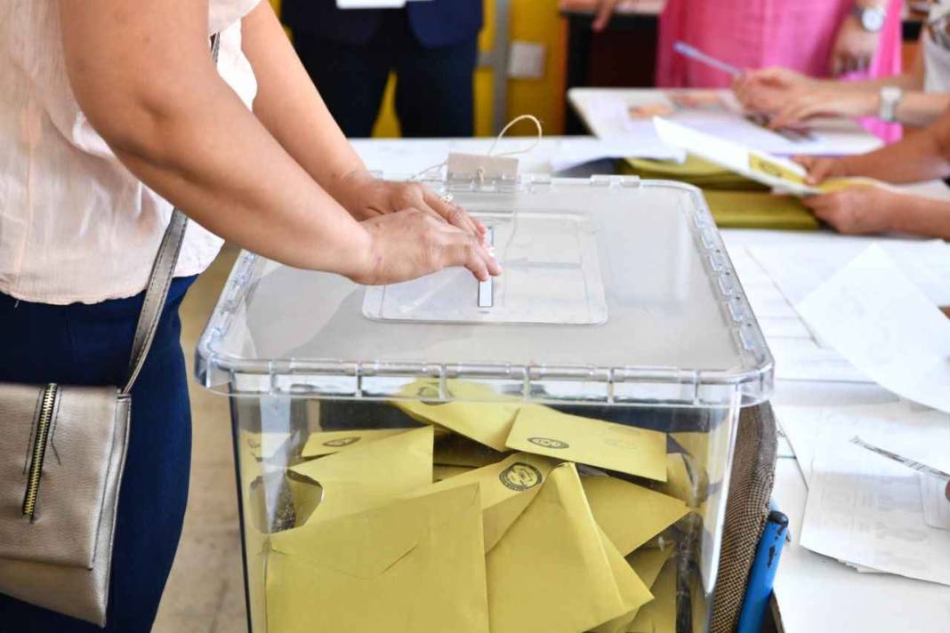 Dikkat çeken erken seçim anketi: CHP ile AKP arasındaki fark açılıyor 8